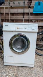 Miele novotronic W819, Witgoed en Apparatuur, Wasmachines, Ophalen, 1200 tot 1600 toeren, Gebruikt, 4 tot 6 kg