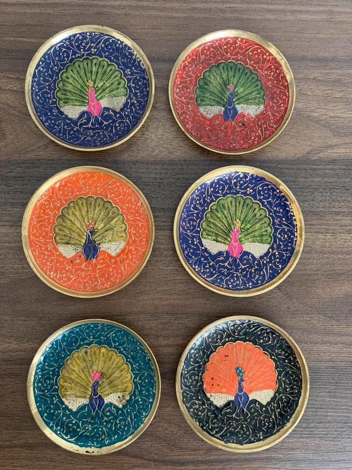 Set van 6 vintage onderzetters | pauwmotief | messing, Huis en Inrichting, Woonaccessoires | Onderzetters, Zo goed als nieuw, Glas of Kopje