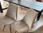 2x Kick beige eetkamer stoelen, totaal 60,-, Ophalen of Verzenden, Zo goed als nieuw, Overige kleuren, Twee