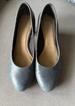 Tamaris stewardess pumps schoenen donkerblauw mt39, Ophalen of Verzenden, Zo goed als nieuw, Sneakers of Gympen