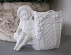 Antiek beeldje van wit biscuit porselein, Antiek en Kunst, Ophalen of Verzenden