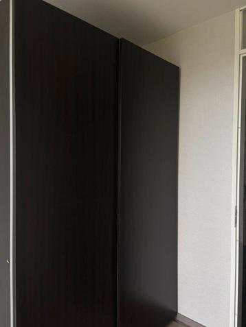 Pax Kast Zwart