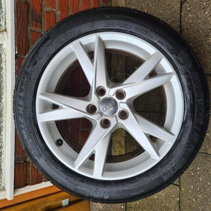 Originele Audi velgen met Michelen banden - 255/50 R17, Auto-onderdelen, Banden en Velgen, Velg(en), Zomerbanden, 17 inch, 225 mm