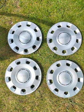 Fiat 500 wieldoppen 14 inch. beschikbaar voor biedingen