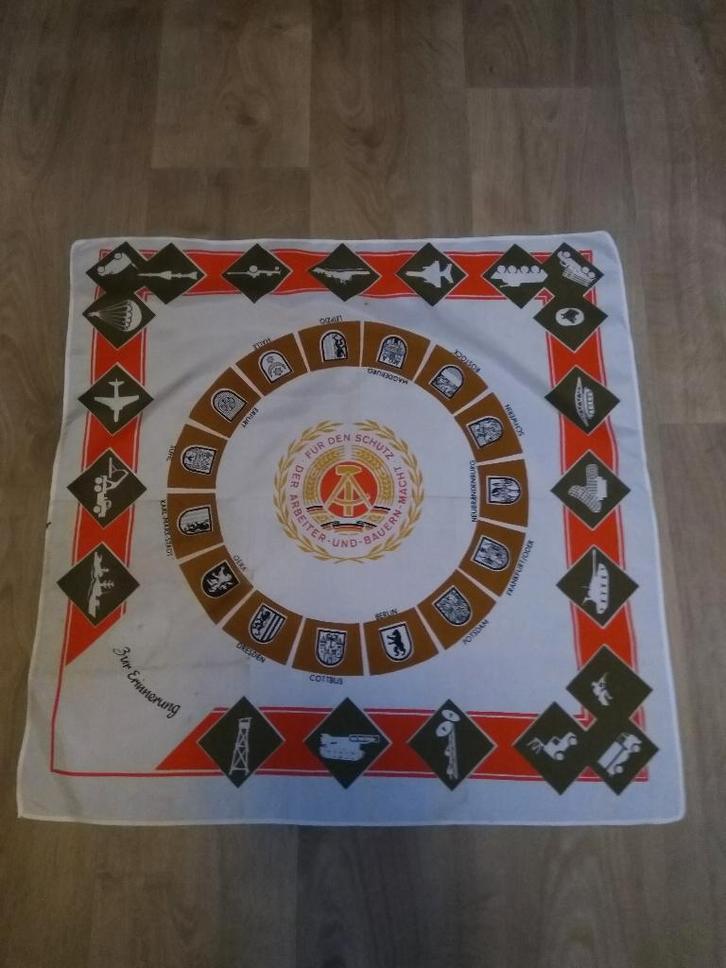 Herinneringskleed  D.D.R., Verzamelen, Militaria | Algemeen, Overige soorten, Vlag of Vaandel, Duitsland, Ophalen of Verzenden