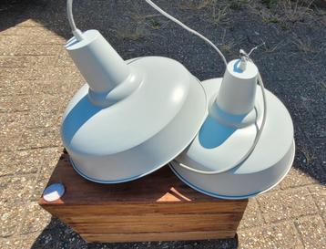 industriële hanglamp grijs, 2 stuks  beschikbaar voor biedingen