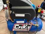 2pk oliegesmeerde compressor, Doe-het-zelf en Verbouw, Compressors, Ophalen, Gebruikt, 6 tot 10 bar, 25 tot 100 liter