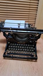vintage typemachine underwood, Antiek en Kunst, Curiosa en Brocante, Ophalen