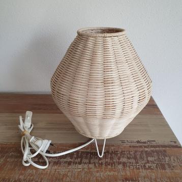 Tafellamp - Kastlamp - Bedlamp - Hanglamp - Rotan - Bohemian beschikbaar voor biedingen