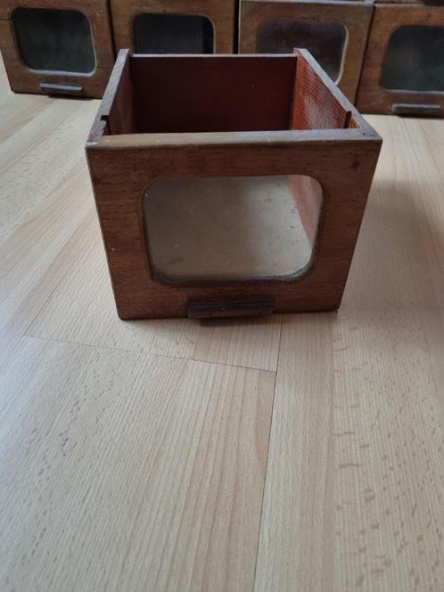 Grutter bakjes met emaillen product plaatjes, Antiek en Kunst, Antiek | Emaille, Ophalen of Verzenden
