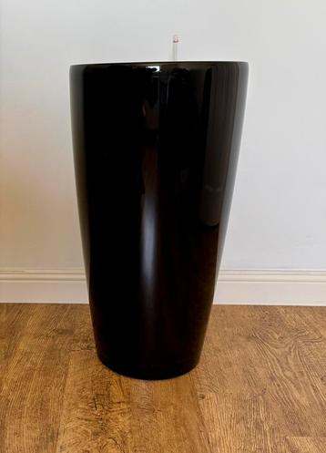 Lechuza 75 cm plantenbak / bloempot met irrigatiesysteem beschikbaar voor biedingen
