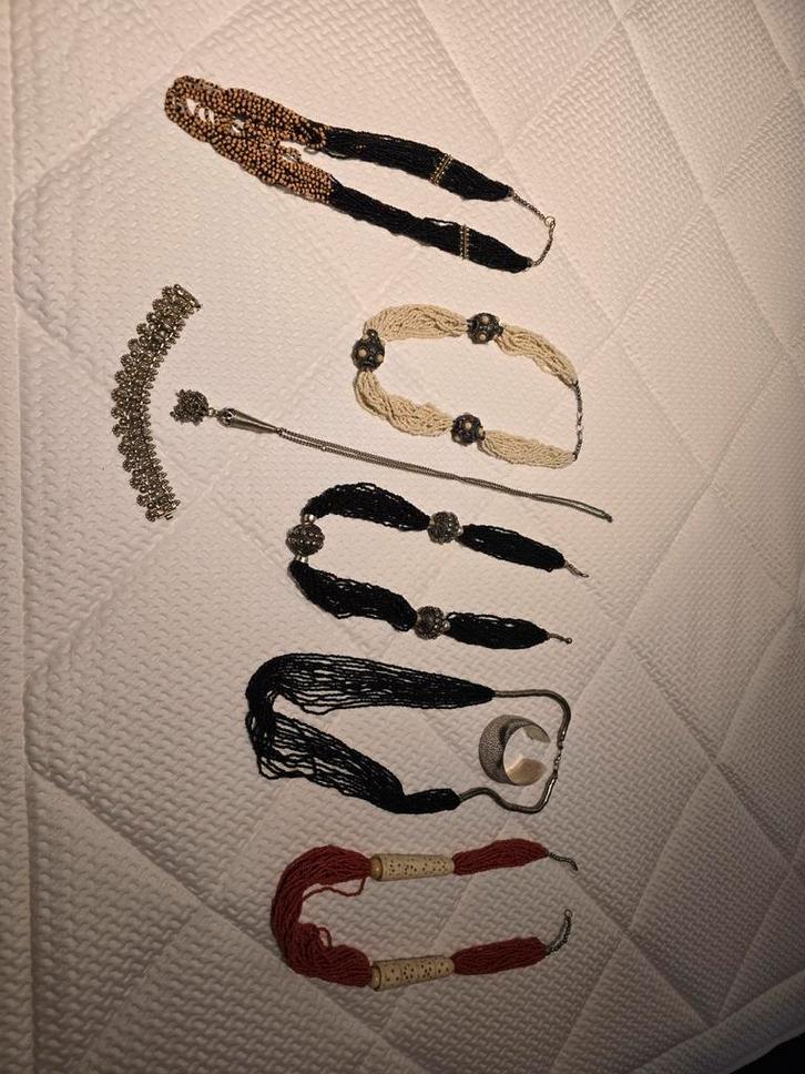 Indiase sieradenset: 6 kettingen & 2 armbanden, Sieraden, Tassen en Uiterlijk, Kettingen, Zo goed als nieuw, Overige materialen