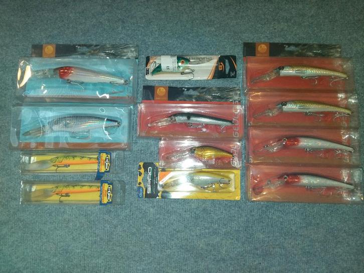 12 stuks diepgaande pluggen, Watersport en Boten, Hengelsport | Roofvissen, Nieuw, Overige typen, Ophalen of Verzenden