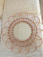 Rotan Spiegel - Bohemian Stijl, Huis en Inrichting, Woonaccessoires | Spiegels, Ophalen of Verzenden, Zo goed als nieuw, Rond