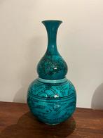 Persian vase, signed, Kajar  turquoise blue, fish decoration, Antiek en Kunst, Antiek | Vazen, Ophalen of Verzenden
