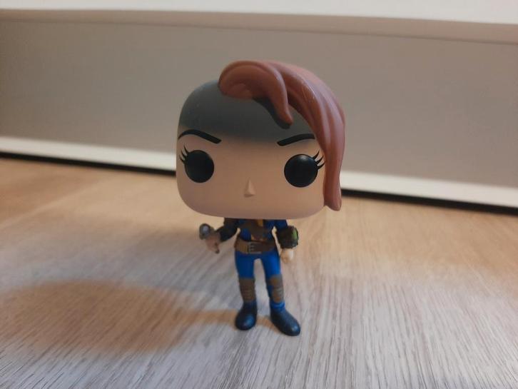 Funko pop fallout S2 vault dweller, Verzamelen, Poppetjes en Figuurtjes, Ophalen of Verzenden