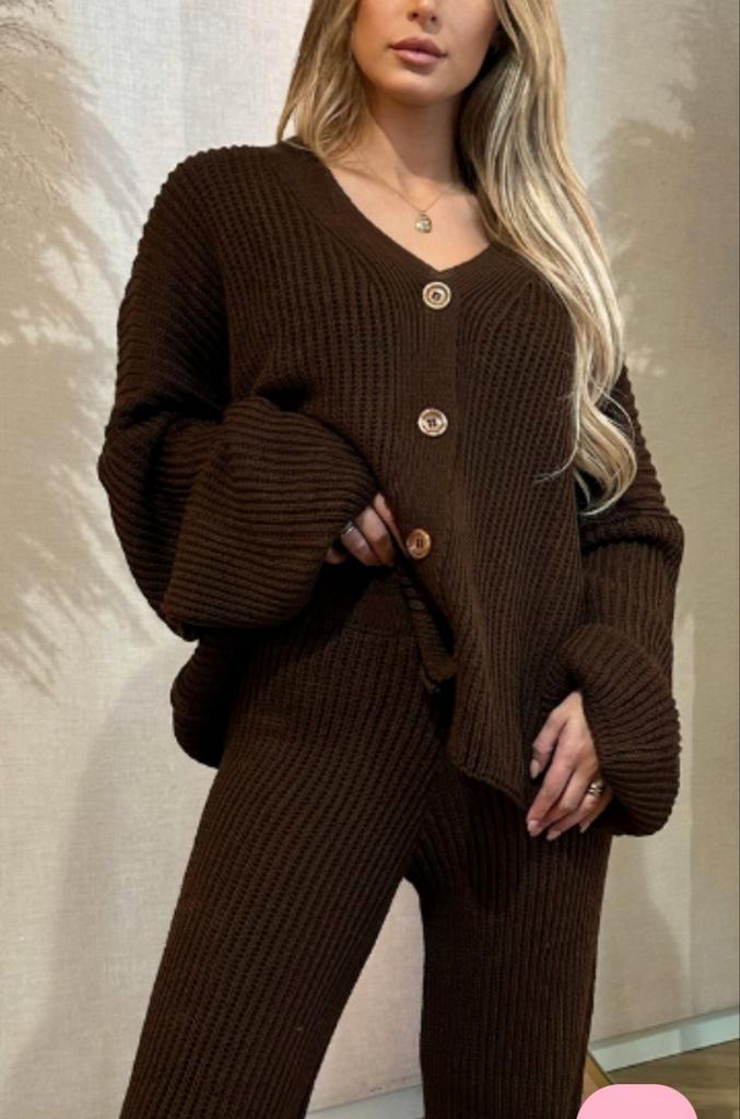 2 delig gebreid pak xL-xxl oversized knitted chocolade bruin, Kleding | Dames, Jasjes, Kostuums en Pakken, Zo goed als nieuw, Kostuum of Pak