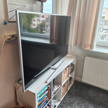 Philips The One 58 inch 4K TV beschikbaar voor biedingen