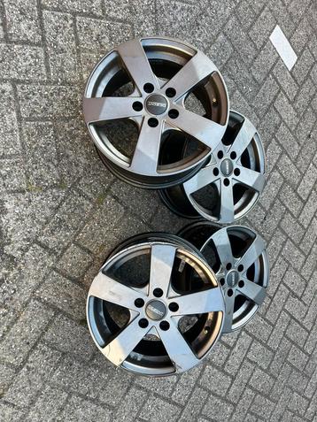 15 inch velgen beschikbaar voor biedingen