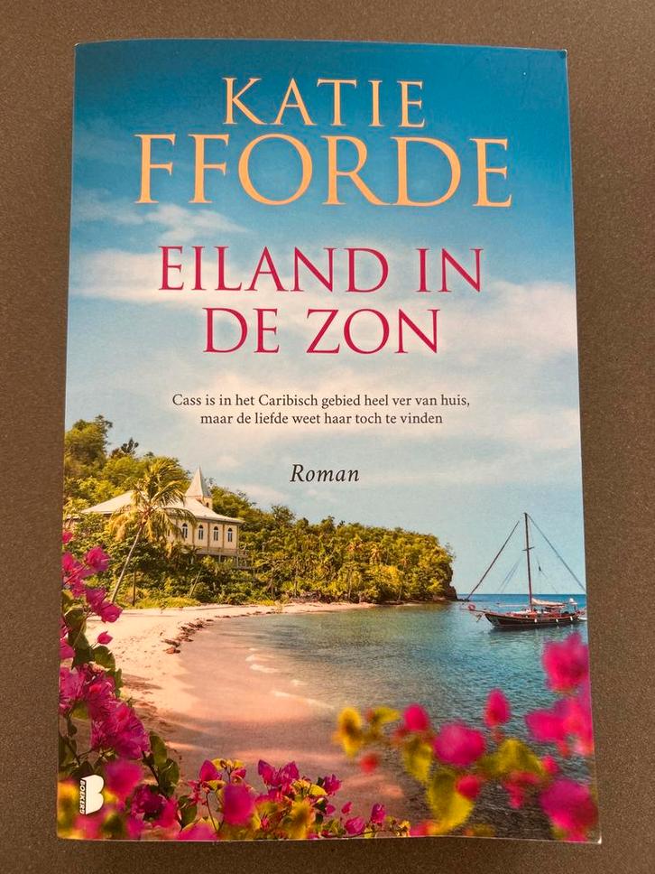 Eiland in de Zon - Katie Fforde, Boeken, Romans, Zo goed als nieuw, Nederland, Ophalen of Verzenden