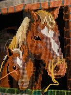 Borduurkussen paard en veulen, Hobby en Vrije tijd, Borduren en Borduurmachines, Ophalen, Nieuw, Handborduren, Borduurpakket