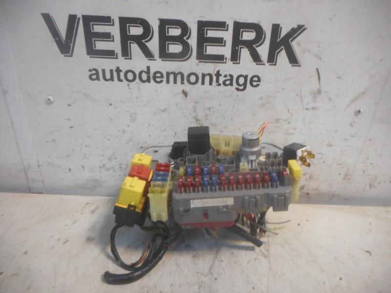 Zekeringkast MG MGF (1995-03/2002-03), Auto-onderdelen, Gebruikt, Kunde@mgmotordeutschland.de, SAIC Motor Deutschland GmbH, Marcel-Breuer-Straße 4, München 80807, , Duitsland