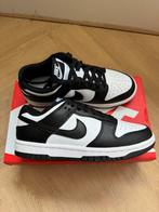 NIEUW: Nike Dunk Low W Panda maat 35,5, Ophalen, Nieuw, Zwart, Sneakers of Gympen