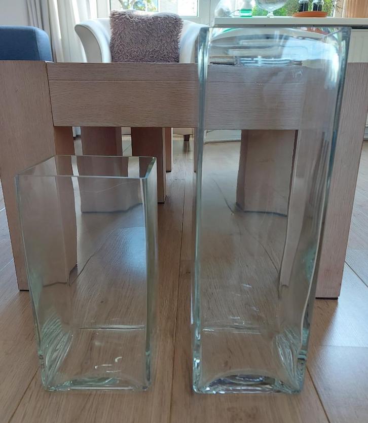 2 hetzelfde vazen en verschillende hoogte vazen, Huis en Inrichting, Woonaccessoires | Vazen, Zo goed als nieuw, Minder dan 50 cm