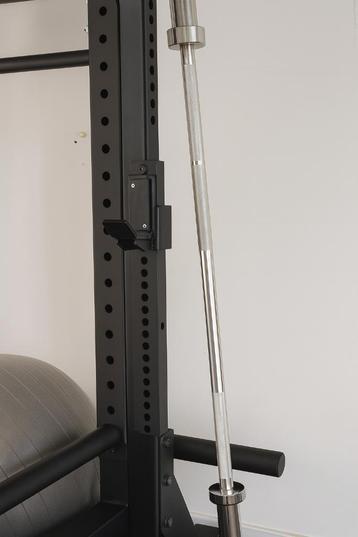 Olympische halterstang 180 cm + klemmen – PT Essentials PRO beschikbaar voor biedingen