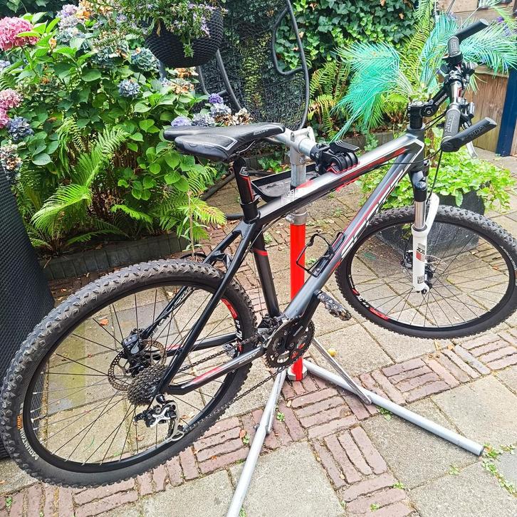 Scott scale 60, Fietsen en Brommers, Fietsen | Mountainbikes en ATB, Zo goed als nieuw, Overige merken, 45 tot 49 cm, Hardtail