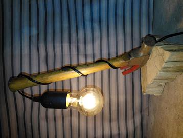 Industriële hamerlamp  beschikbaar voor biedingen