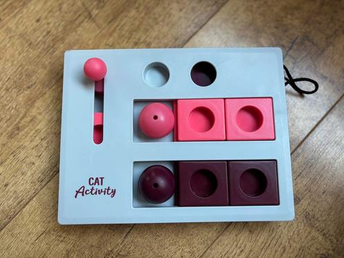 Trixie Cat Activity Brain Mover Strategiespel voerspel kat, Dieren en Toebehoren, Kattenspeelgoed, Zo goed als nieuw, Intelligentiespeelgoed