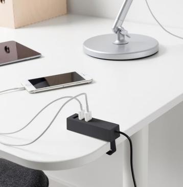 IKEA LÖRBY USB lader met bureau-klem (zwart) beschikbaar voor biedingen