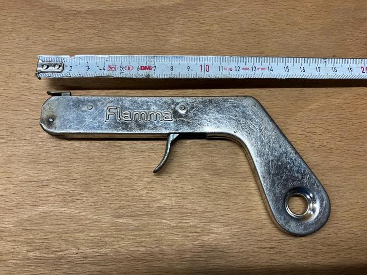 FLAMMA vintage pistool-aansteker, Hobby en Vrije tijd, Overige Hobby en Vrije tijd, Gebruikt, Ophalen of Verzenden