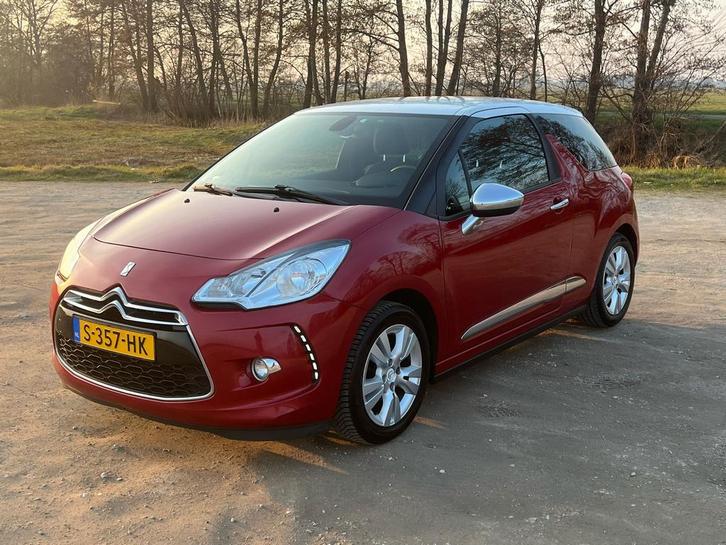 Citroën DS3 1.2 VTI 2014 Rood Showroom staat, Auto's, Citroën, Bedrijf, DS3, ABS, Adaptive Cruise Control, Airbags, Airconditioning