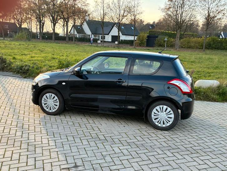 Suzuki Swift 1.2 3D 2015 Zwart, Auto's, Suzuki, Particulier, Swift, Benzine, A, Hatchback, Handgeschakeld, Origineel Nederlands