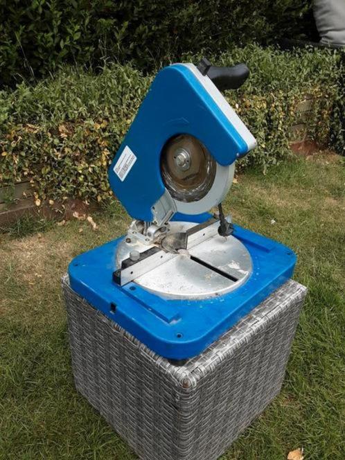 Elektrische afkortzaag verstekzaag van het merk Güde, Doe-het-zelf en Verbouw, Gereedschap | Zaagmachines, Zo goed als nieuw, Afkortzaag