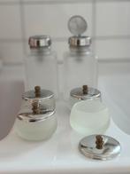 Liquid dispensers en acrylpoeder potjes voor nagelstudio, Ophalen of Verzenden, Zo goed als nieuw, Wit, Handen en Nagels