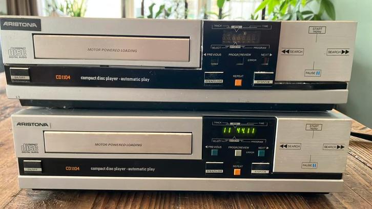 Aristona CD1104 (=Philips CD104) cd speler (2 x - zie tekst), Audio, Tv en Foto, Cd-spelers, Gebruikt, Philips, Ophalen