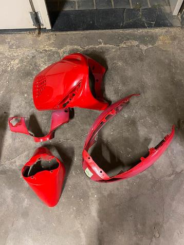 Piaggio Zip Kappenset beschikbaar voor biedingen