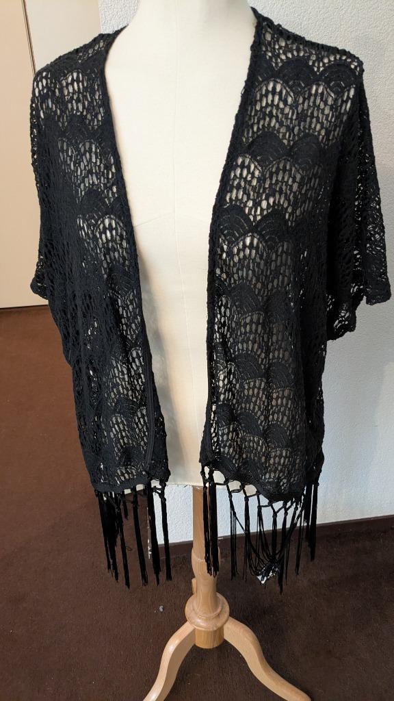 Gehaakte vestje met sliertjes - Active - M, Kleding | Dames, Truien en Vesten, Zo goed als nieuw, Maat 38/40 (M), Zwart, Verzenden