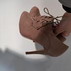 Pumps, Pumps, Beige, Ophalen of Verzenden, Gedragen