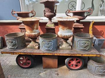 oude transport kar beschikbaar voor biedingen