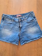 Korte spijkerbroek / 30 (S), Ophalen of Verzenden, Zo goed als nieuw, Blauw, W28 - W29 (confectie 36)