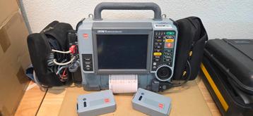 Lifepak 15 Defibrillator monitor AED ambulance ecg spo2 beschikbaar voor biedingen