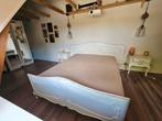 Brocante queen ann look bed 160x200 + nachtkastjes, Ophalen, Tweepersoons