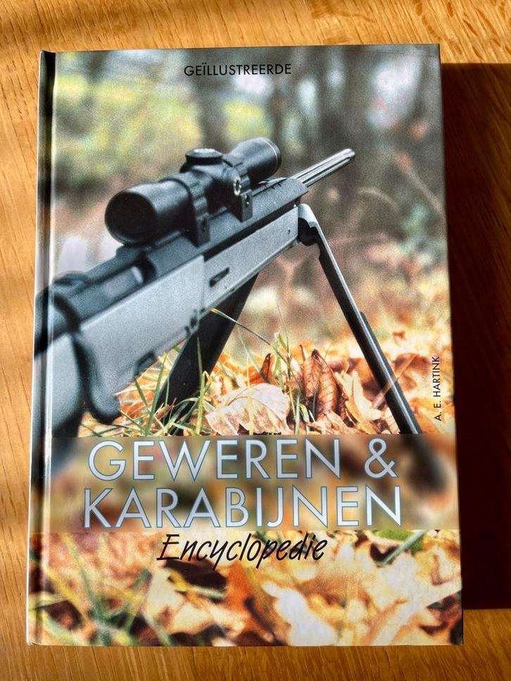 Geweren & Karabijnen Encyclopedie, Boeken, Encyclopedieën, Gelezen, Los deel, Overige onderwerpen, Ophalen of Verzenden