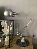 Jieldé lamp met 3 armen, gepolijst, tafellamp, staande lamp, Huis en Inrichting, Lampen | Vloerlampen, Gebruikt, Industrieel.