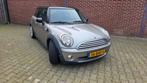 Mini Cooper 1.6 2007, Voorwielaandrijving, 4 cilinders, 4 stoelen, Leder en Stof