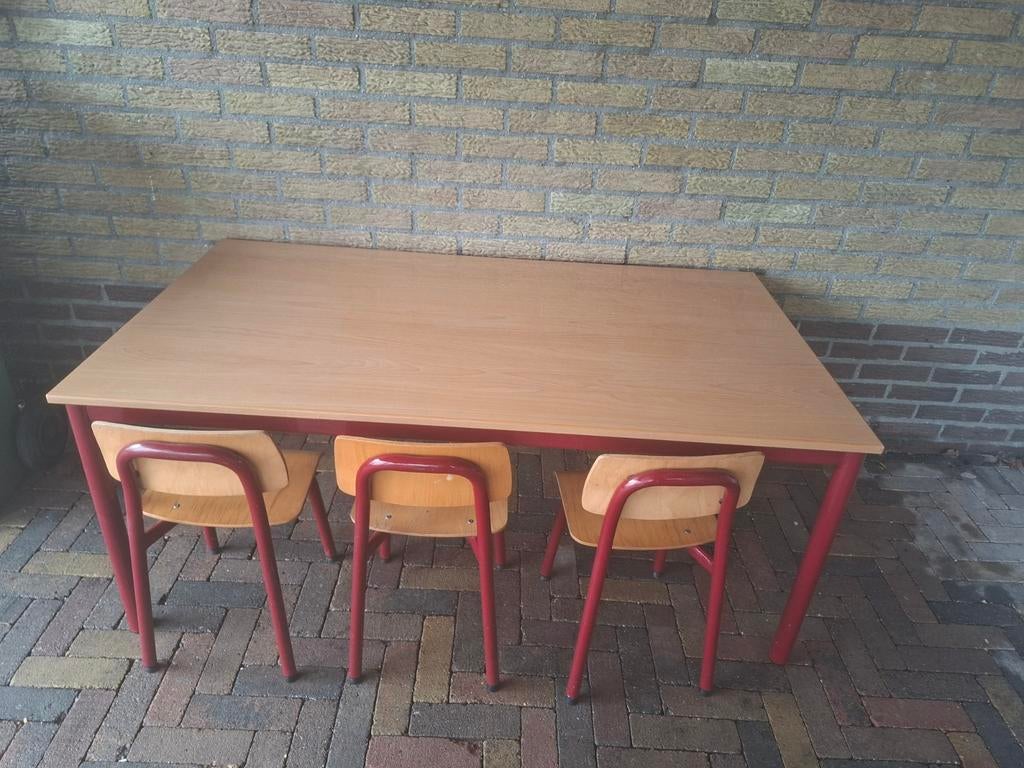 Kindertafel School Kwaliteit + 3 Stoeltjes, Kinderen en Baby's, Kinderkamer | Tafels en Stoelen, Ophalen, Gebruikt, Tafel(s) en Stoel(en)